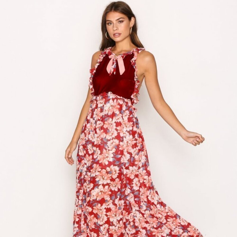 **RARE** For Love and Lemons 🍋 Size M Red velvet maxi dress